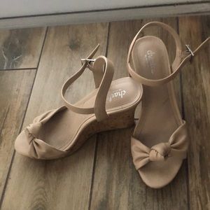 Charles by Charles  David sandals size 8